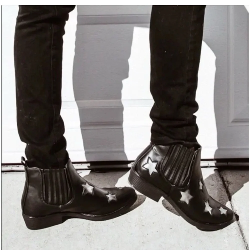 NEW - Western Style Chelsea Metallics Star-Embellished Black Ankle Boots Booties - Picture 2 of 5